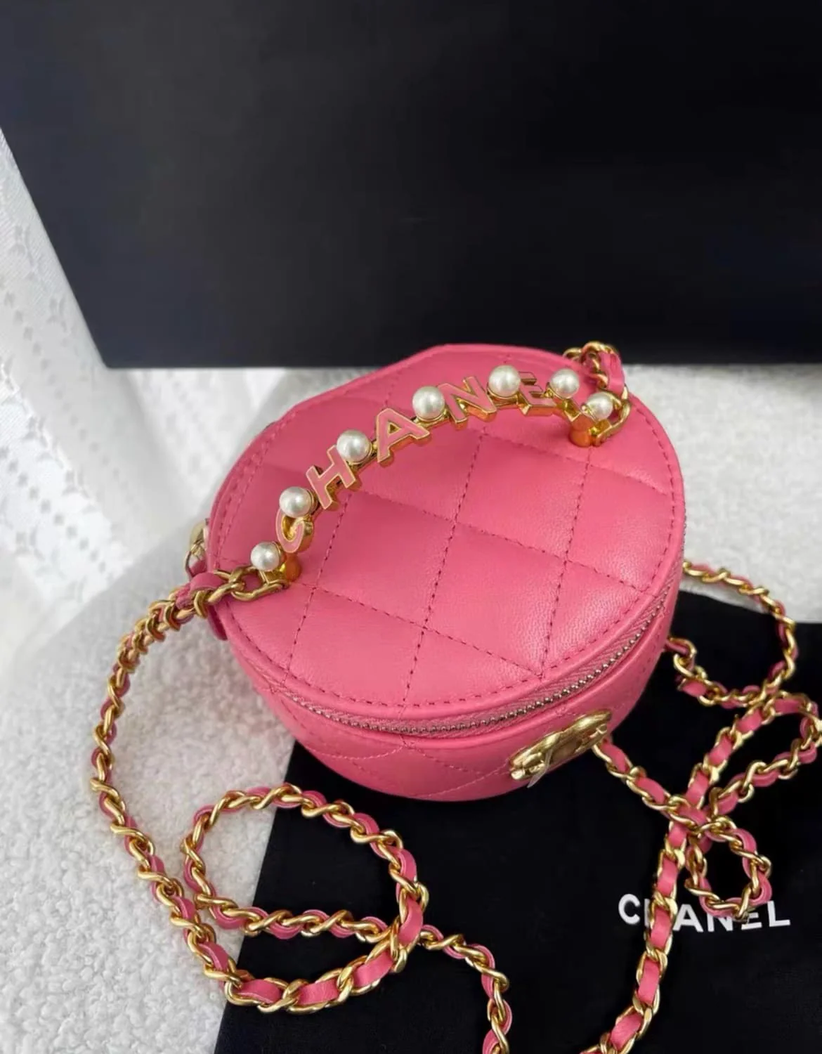 Chanel 23B pearl top handle pink mini vanity bag - Image 5