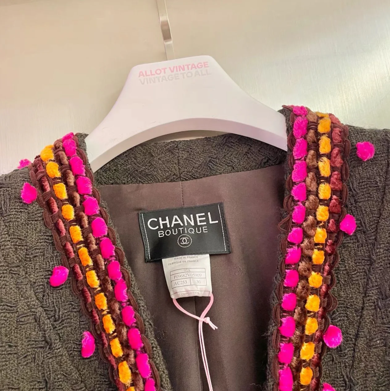 Vintage Chanel 1997 colorful woven jacket - Image 4