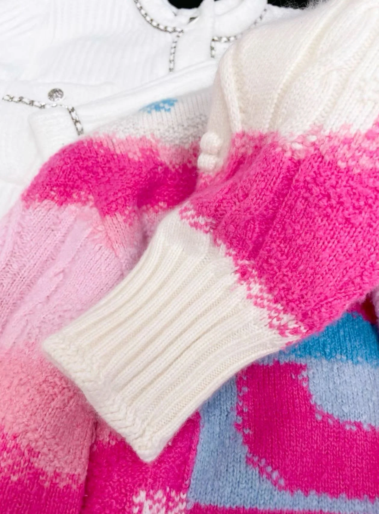 Chanel 22 coco neige ski series No. 5 sweater - Image 4