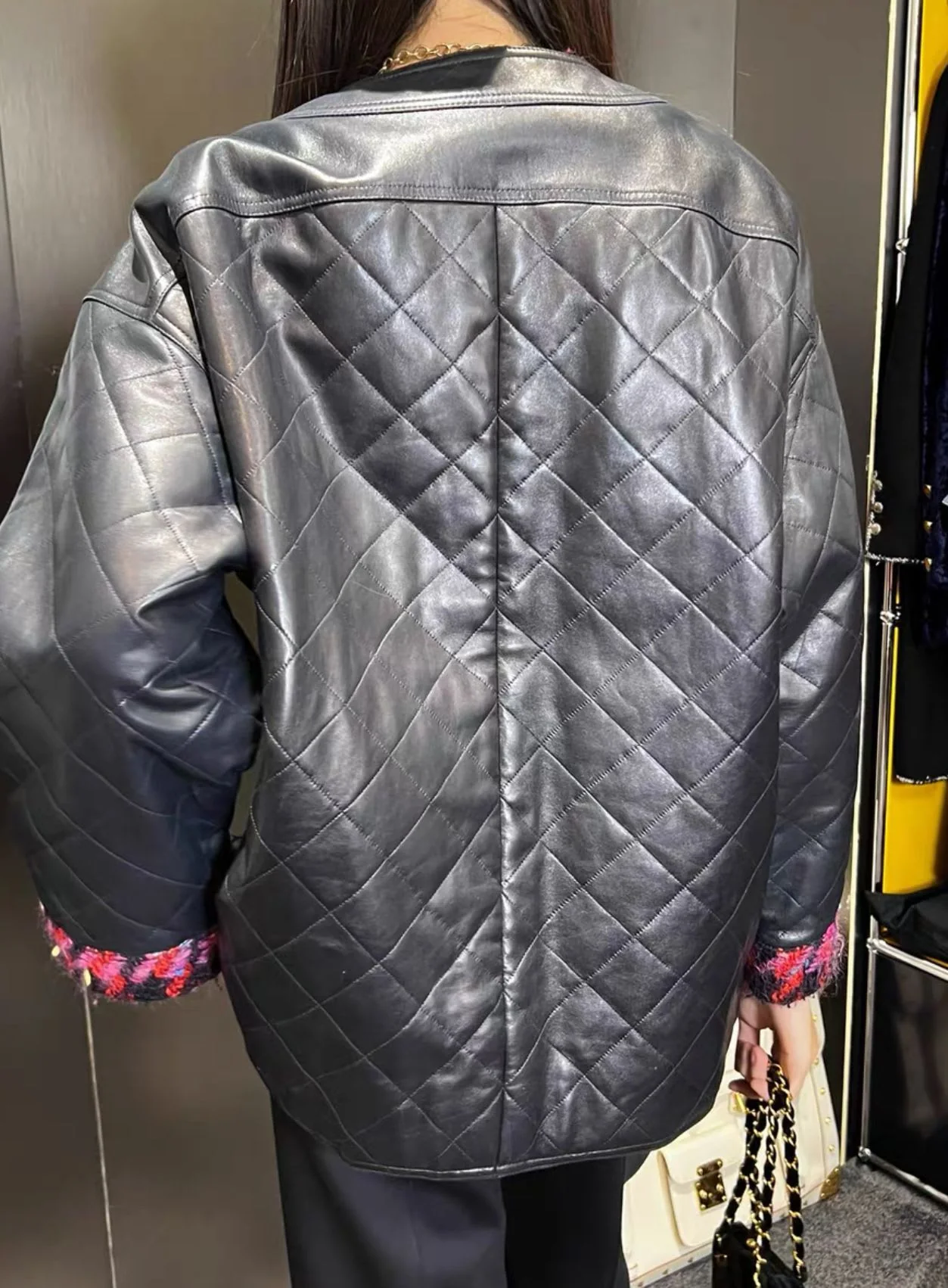 Chanel Vintage second-hand premium leather coat - Image 3