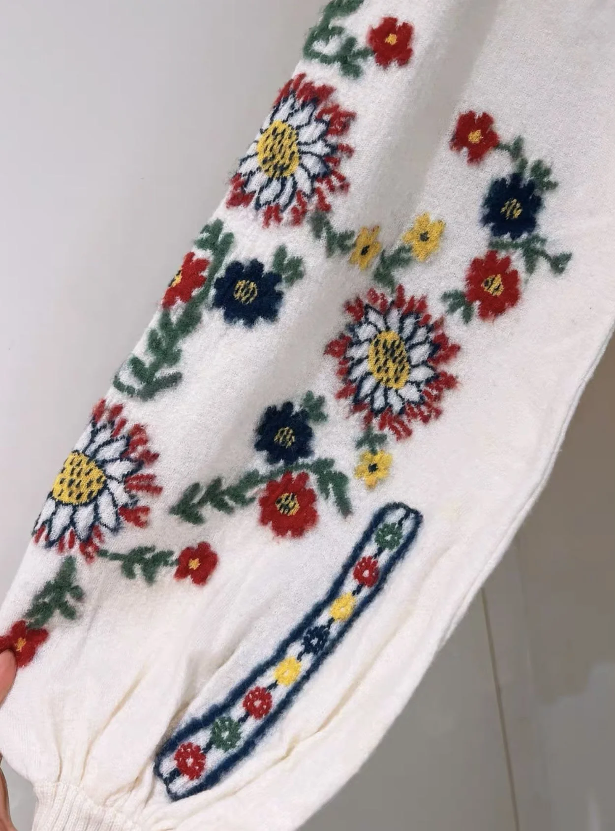 Chanel Salzburg catwalk crochet sweater - Image 5