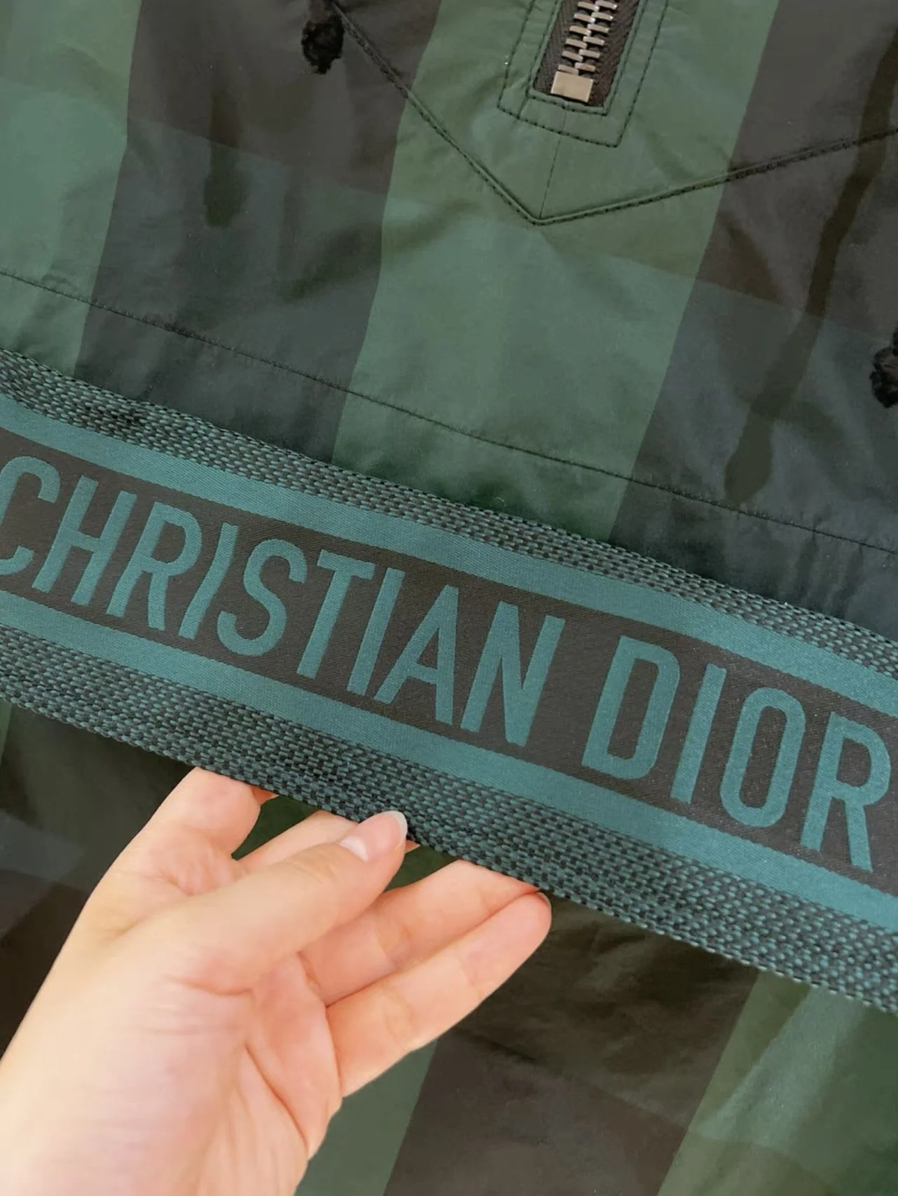 Christian Dior 19 Fall Winter Catwalk Hooded Windbreaker - Image 3