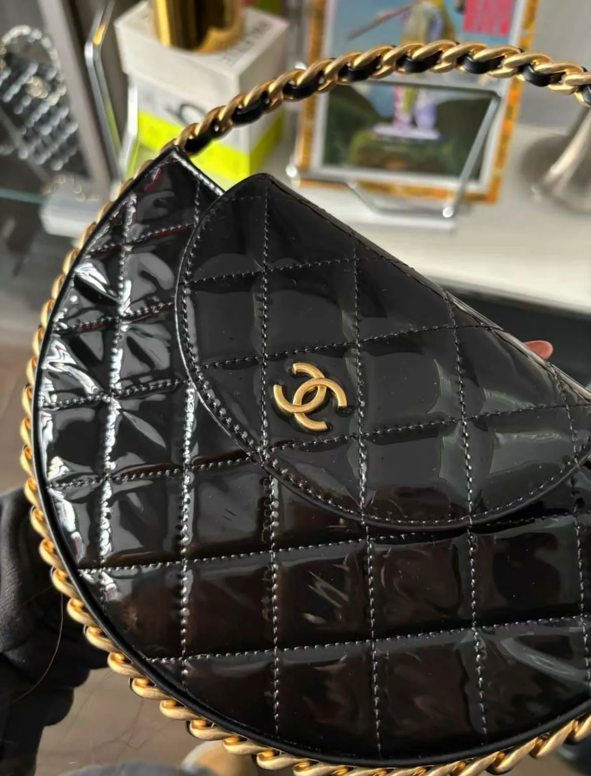 Chanel23k patent leather hula hoop latest model Brand new and unused - Image 3