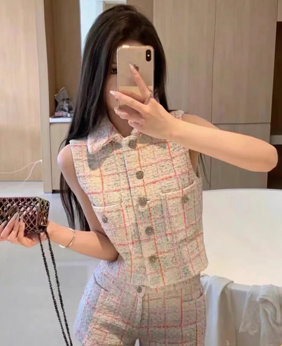 Chanel 24C colourful Tweed vest - Image 4