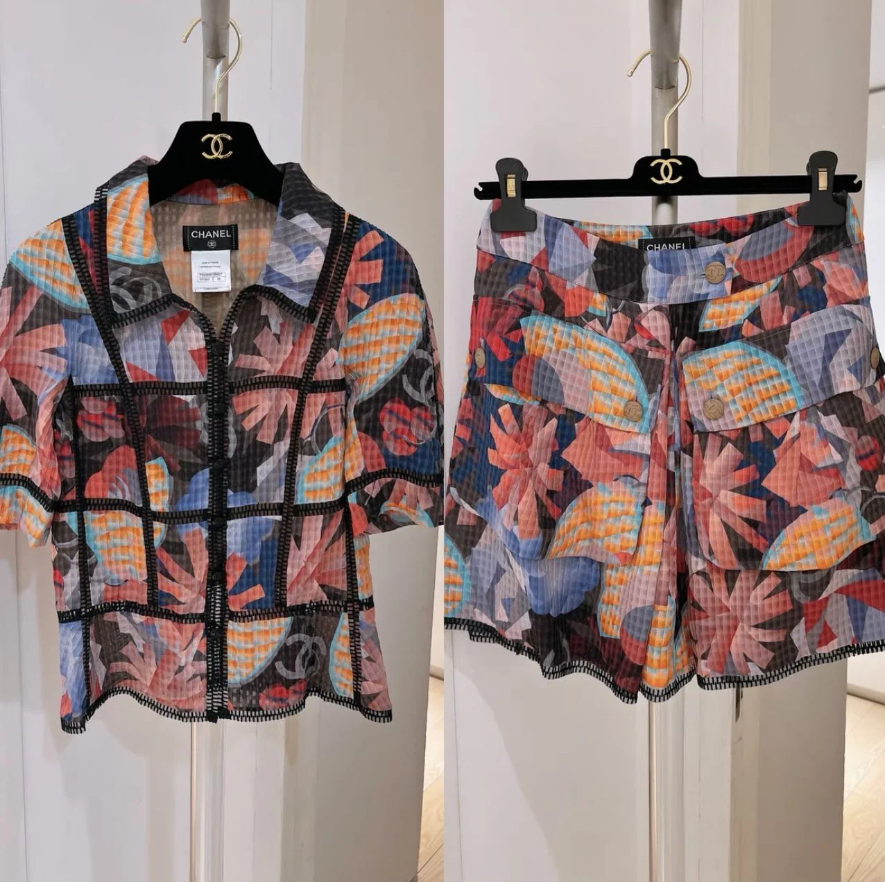 Chanel colorful printed silk shirt and shirt set - Image 3