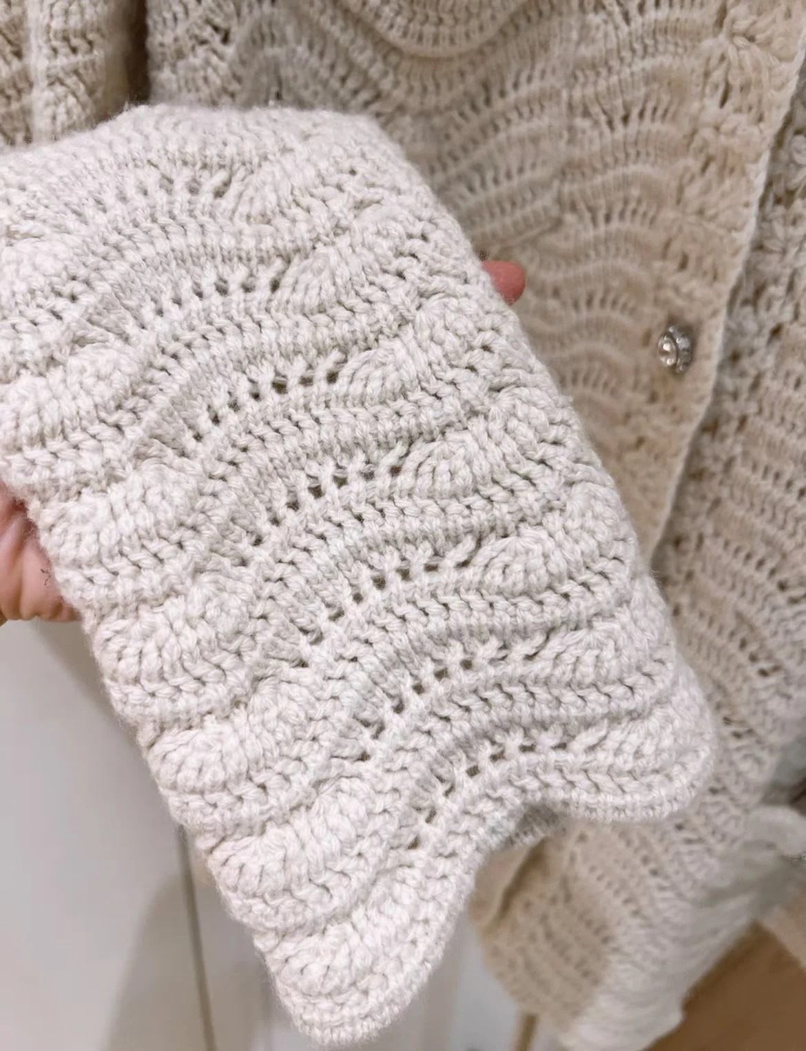 Gucci bright diamond button knitted cardigan - Image 3