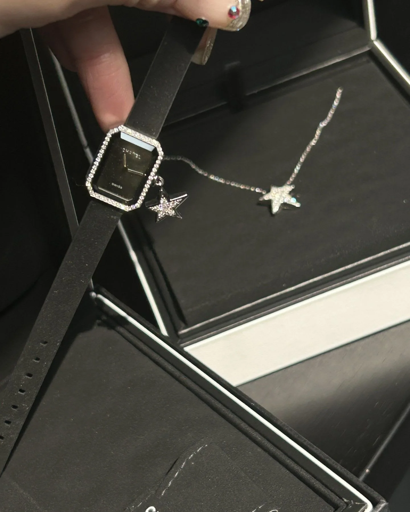 Chanel 2023 Limited Edition Comet High Jewelery Watch - Image 4