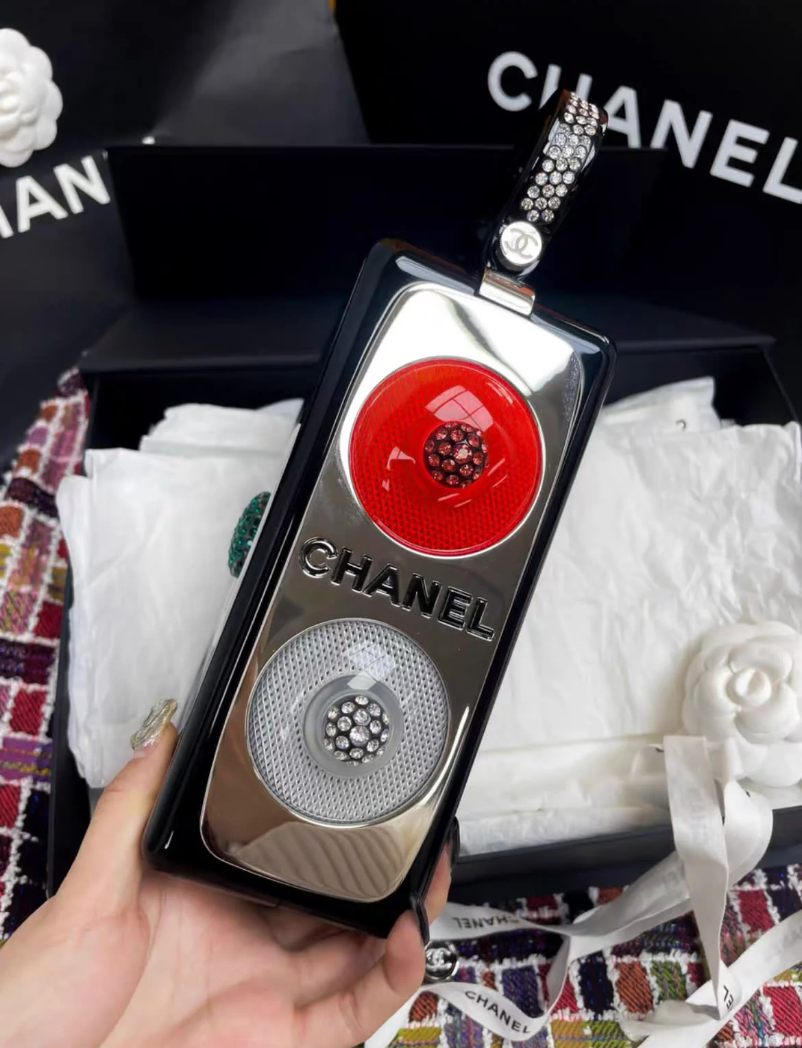 Chanel black limited edition full diamond audio bag portable chain bag - Image 4