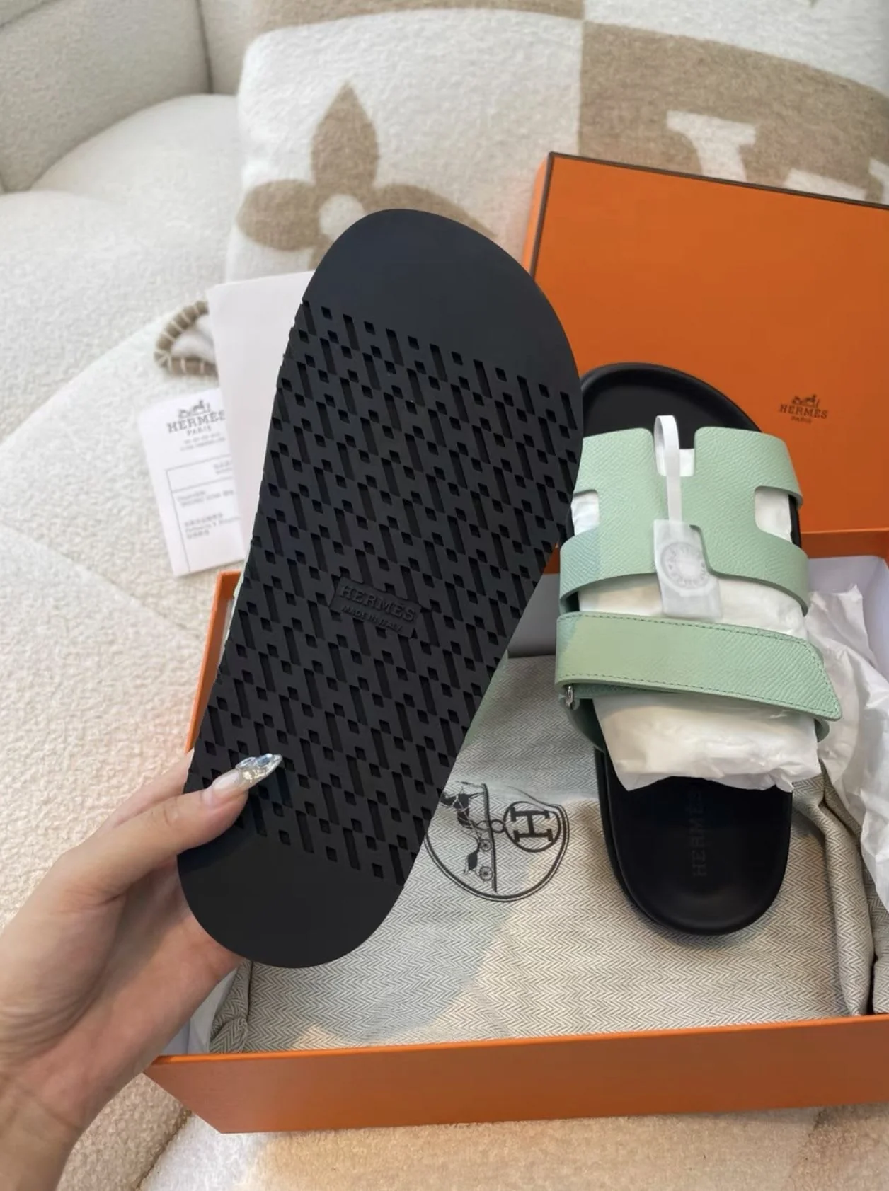 Hermès Chypre leather mules - Image 3