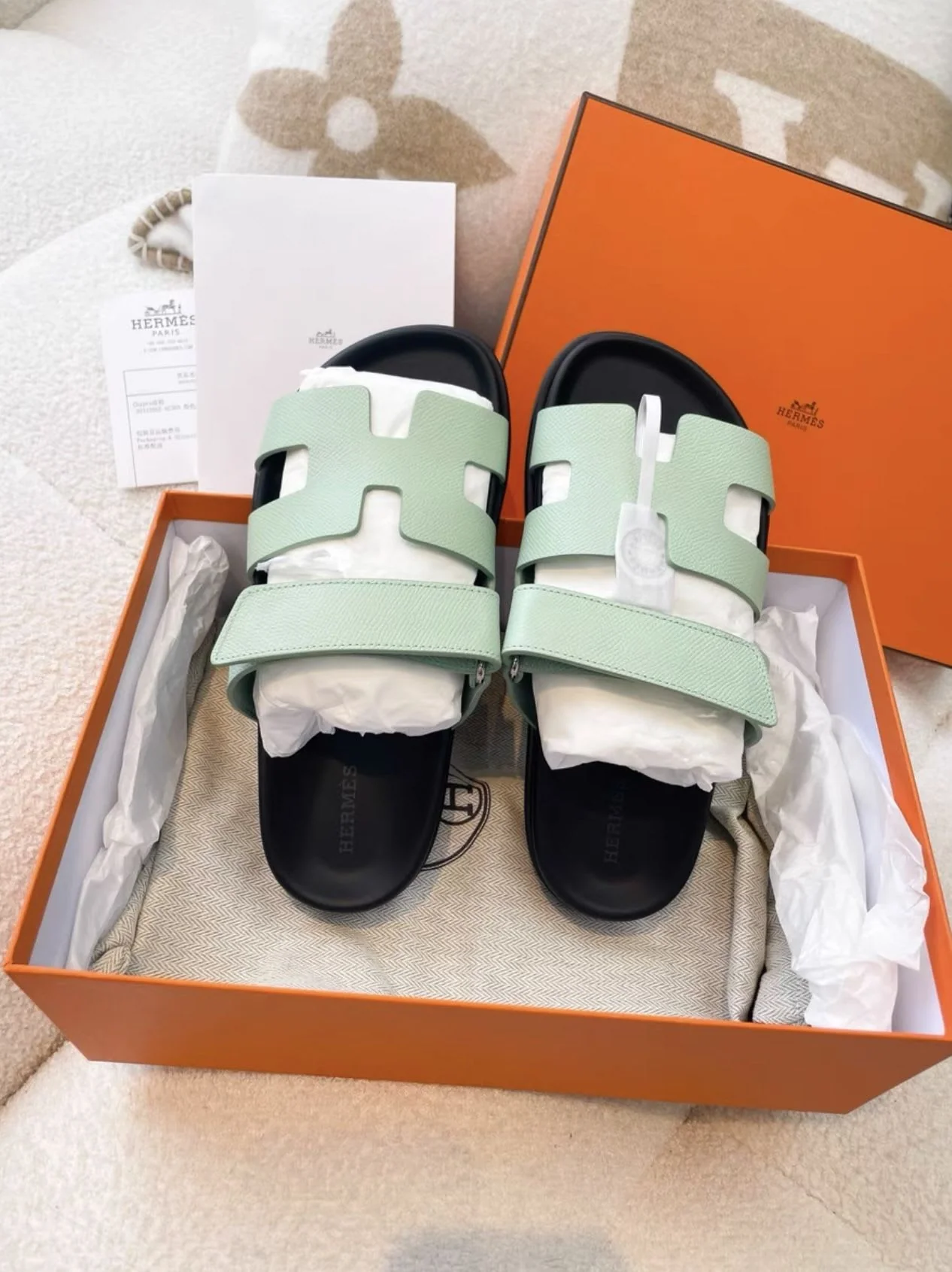 Hermès Chypre leather mules - Image 4