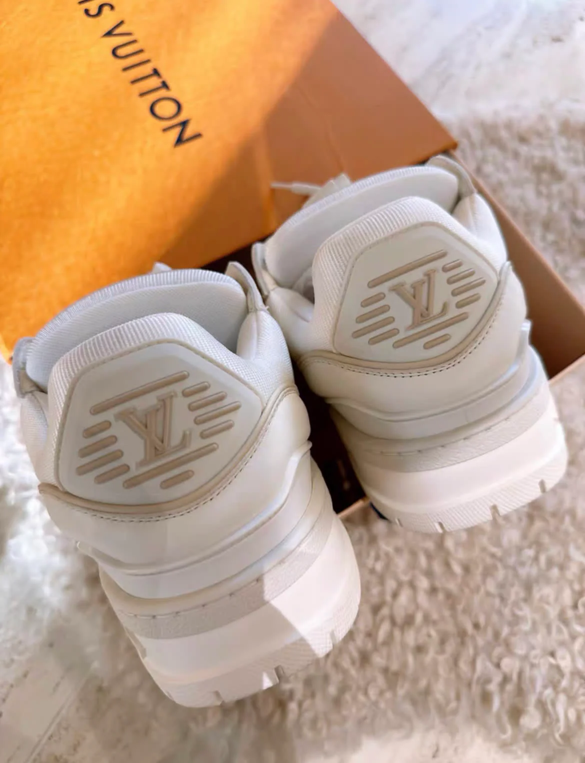 LV Trainer Maxi Sneaker 37,5 - Image 5