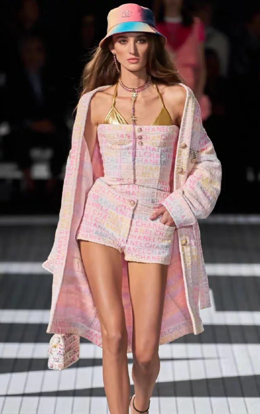 Chanel 2024 cruise multicolour pink coat - Image 4