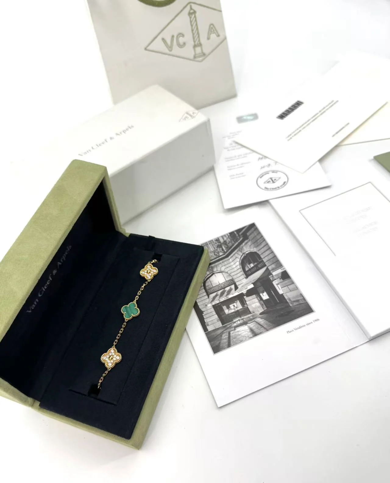 Van Cleef & Arpels 50th Anniversary Limited Edition - Image 4