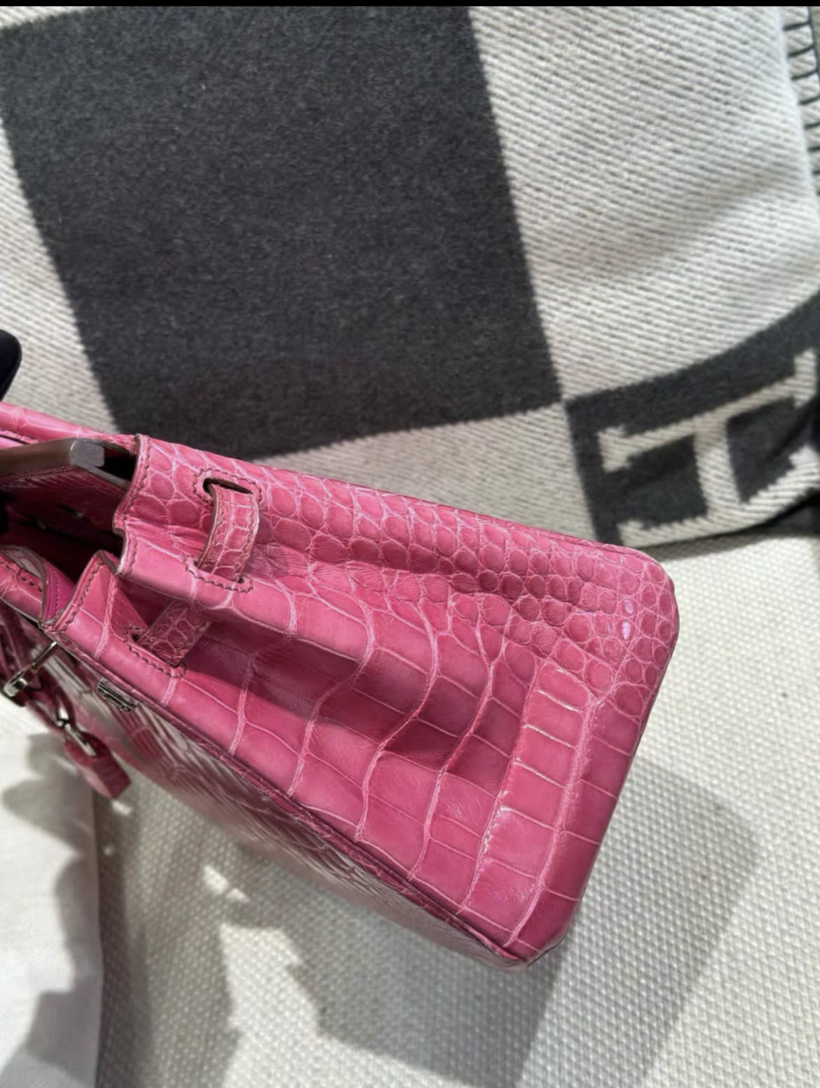 Hermes Birkin 25 Pink Croco PHW - Image 5