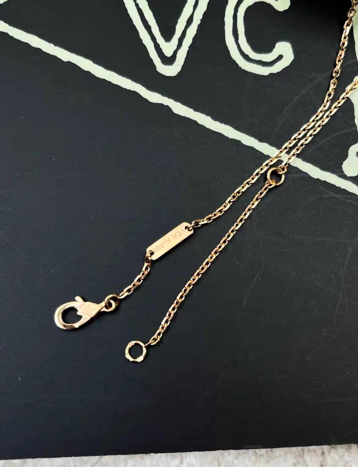 VCA Van Cleef & Arpels butterfly rose gold mother-of-pearl diamond necklace - Image 5