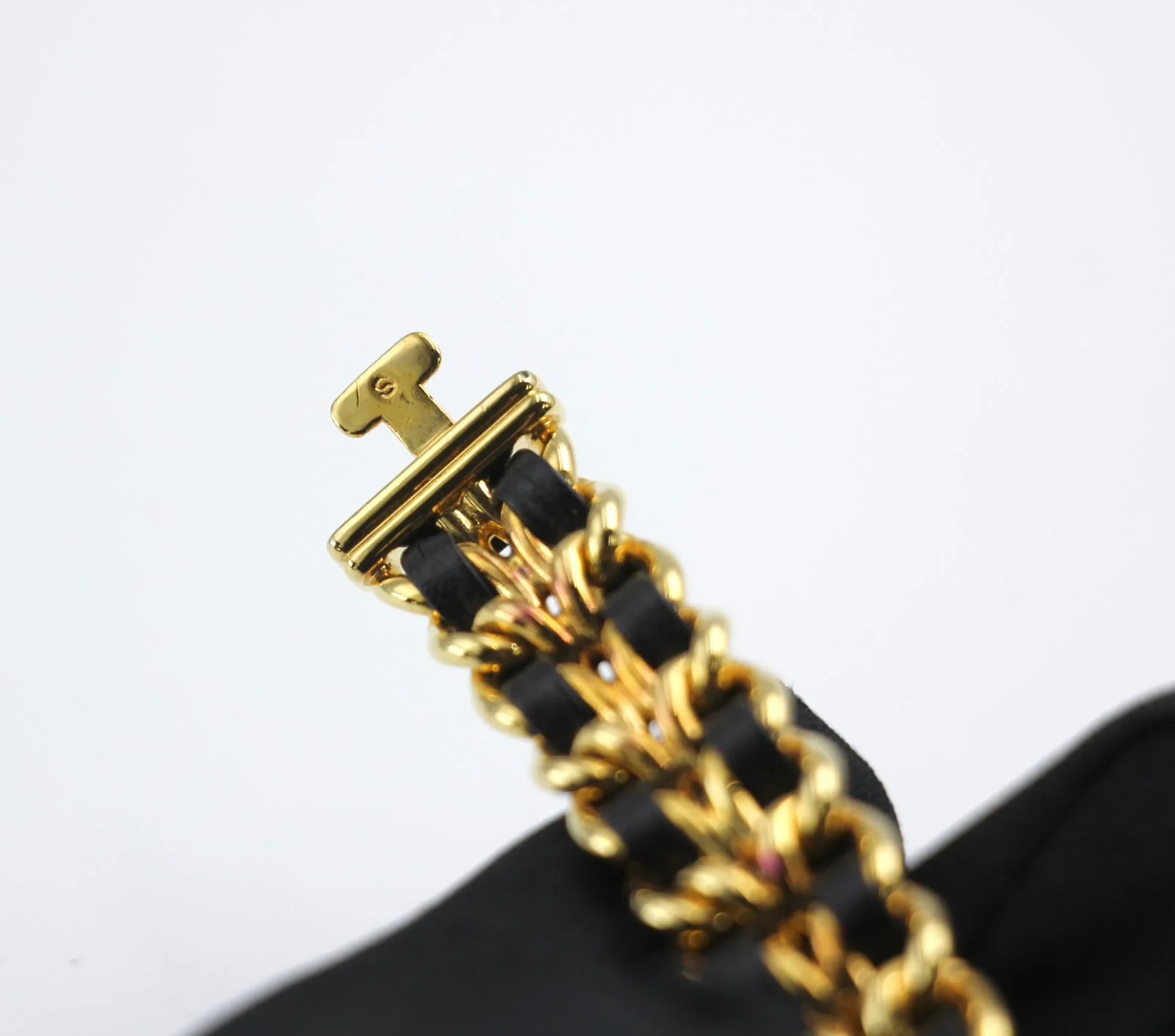 Chanel Vintage 87 Premiere Black Sugar Cube Leather Chain Watch S - Image 11