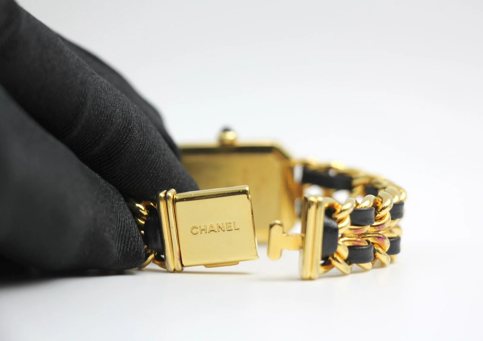 Chanel Vintage 87 Premiere Black Sugar Cube Leather Chain Watch S - Image 13