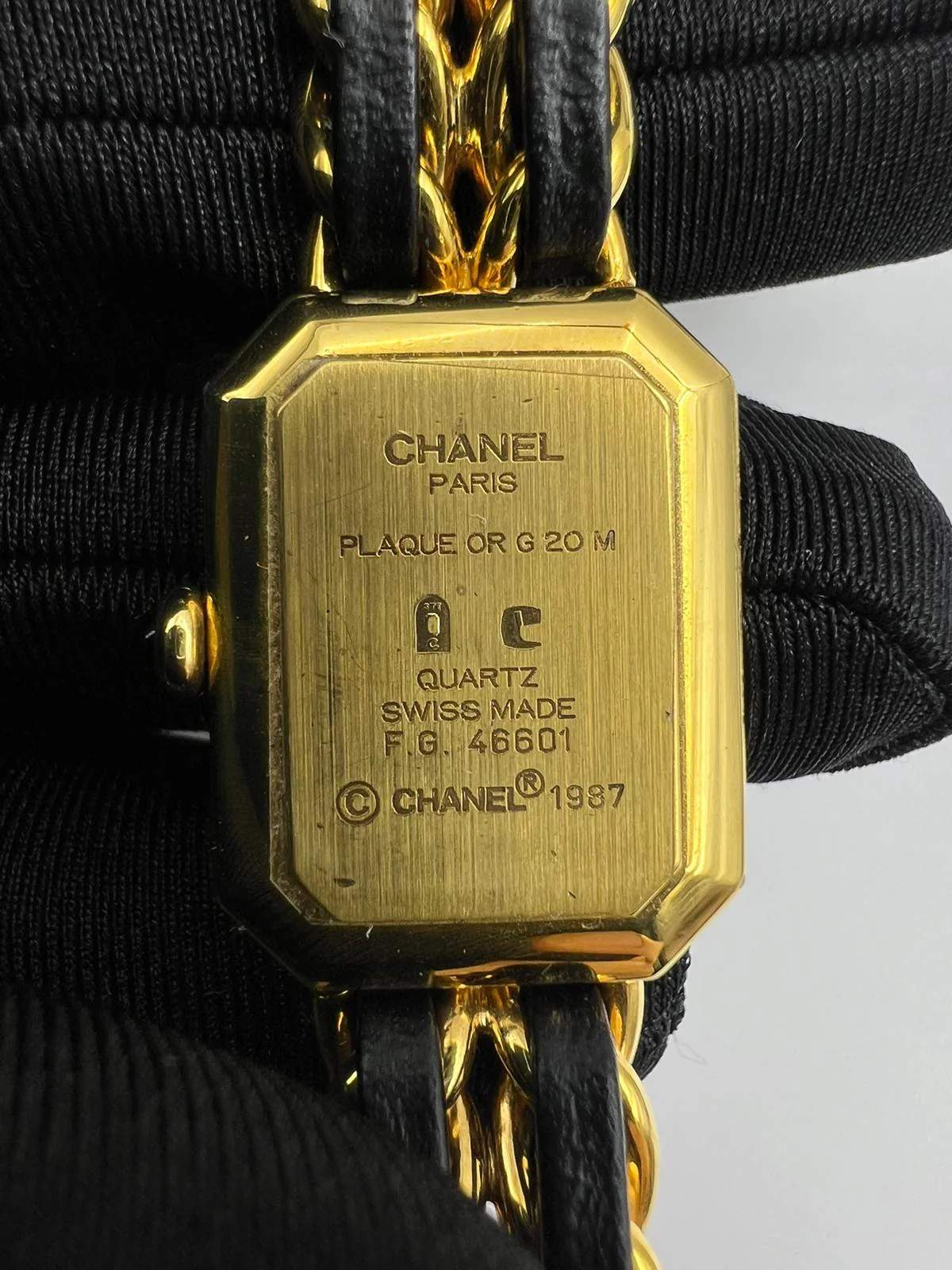 Chanel Vintage 87 Premiere Black Sugar Cube Leather Chain Watch S - Image 14