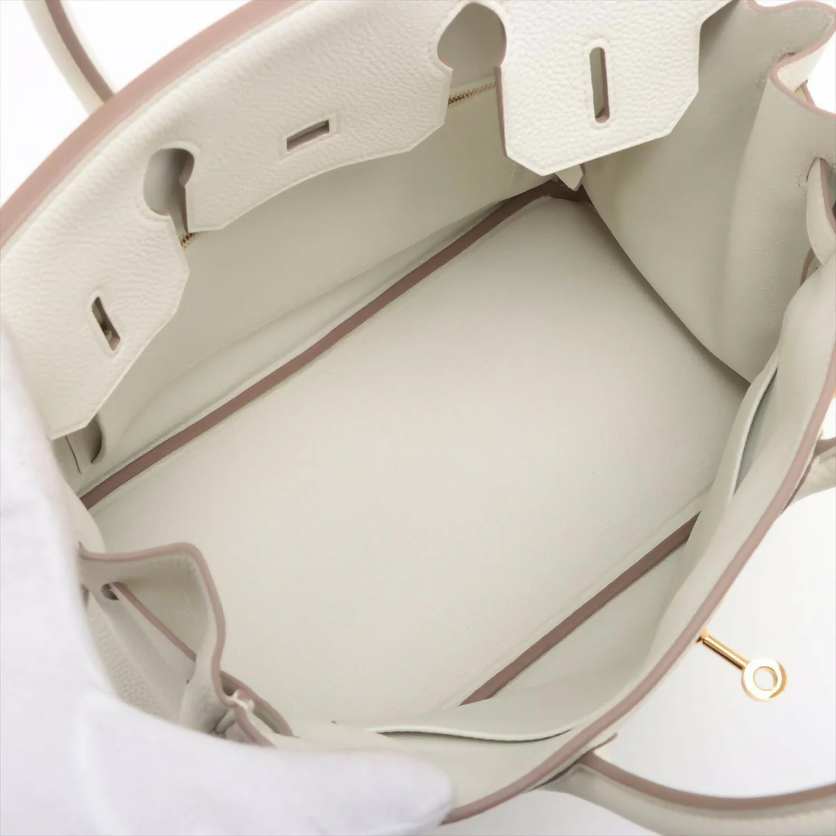 Hermès Birkin 25 Griper Togo Leather with Gold Hardware - Image 4